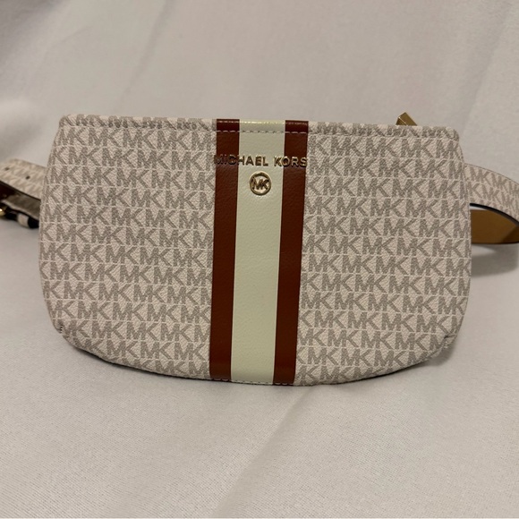 Michael Kors Handbags - Michael Kors Cream and Brown Waist Wallet